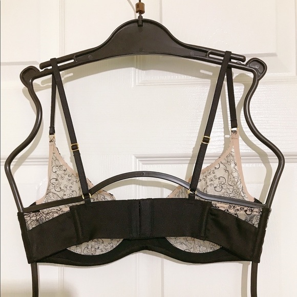 💖Victoria Secret Very Sexy Unlined Demi - Picture 2 of 4